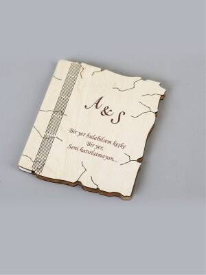 Ahşap defter üzerine isim işleme