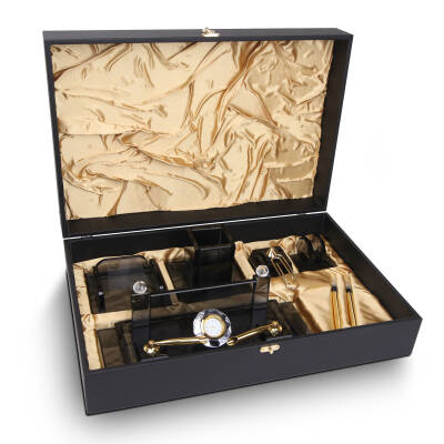 GÜZELYAKA KRİSTAL MASA SETİ