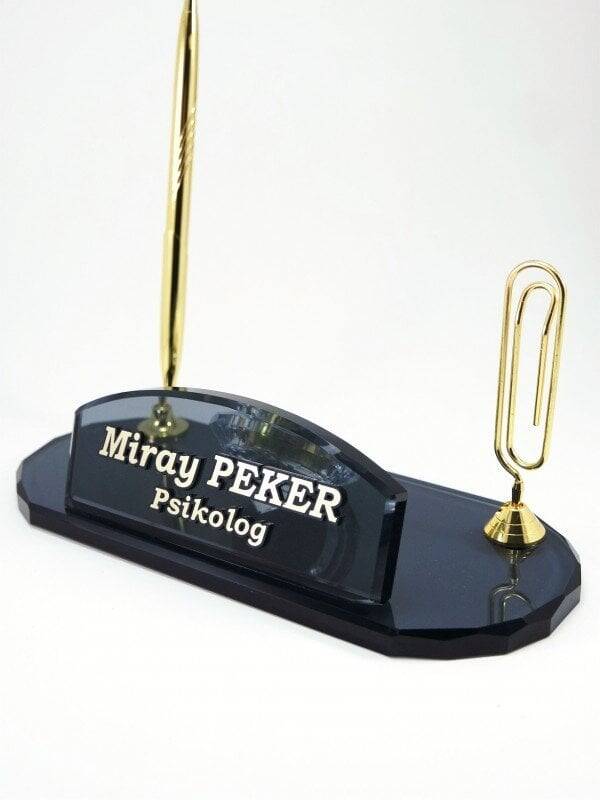 İki Kenarı Oval Kristal Masa İsimliği - 1