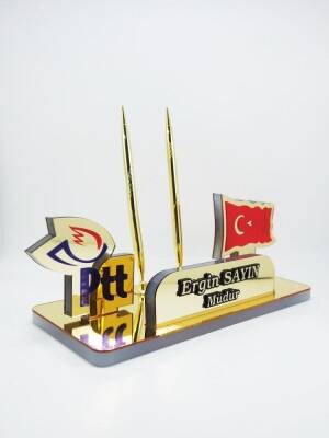 Kuruma Özel Türk Bayraklı Masa İsimlik