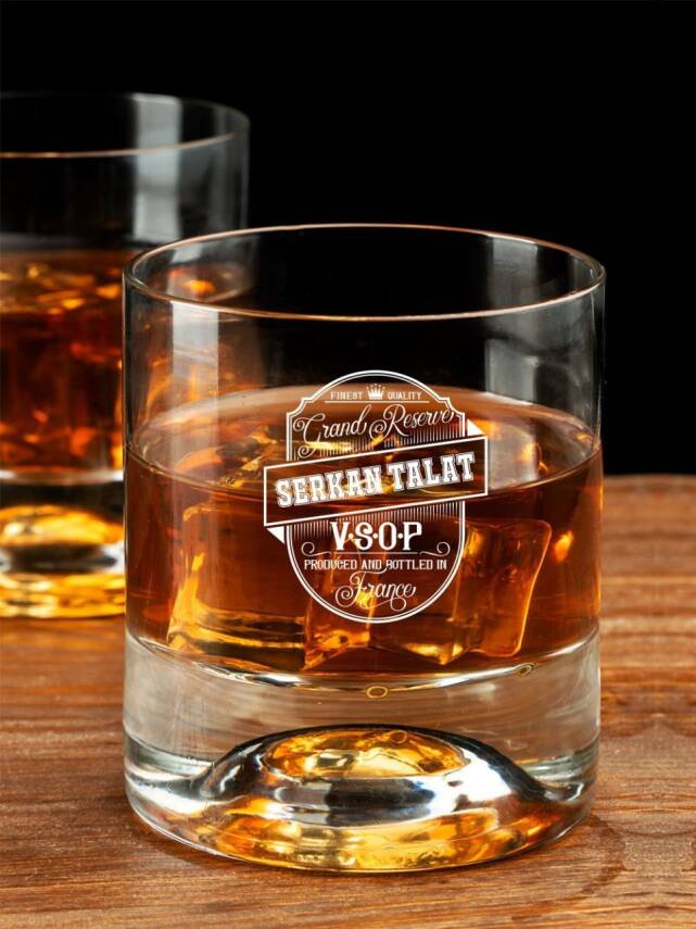 Retro Tasarımlı İsme Özel Viski Bardağı - 1