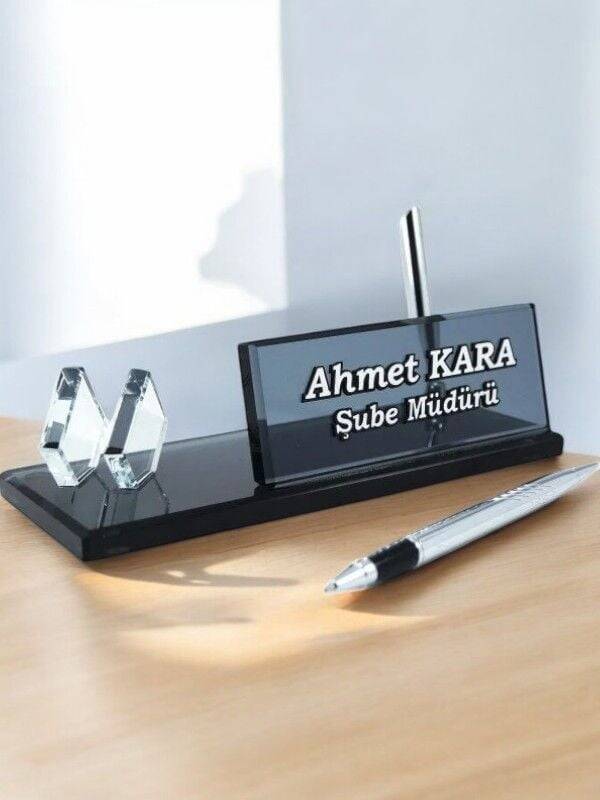 Sade Siyah Kristal Masa İsimliği - 1