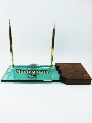 VIP Kristal Masa İsimliği - 10